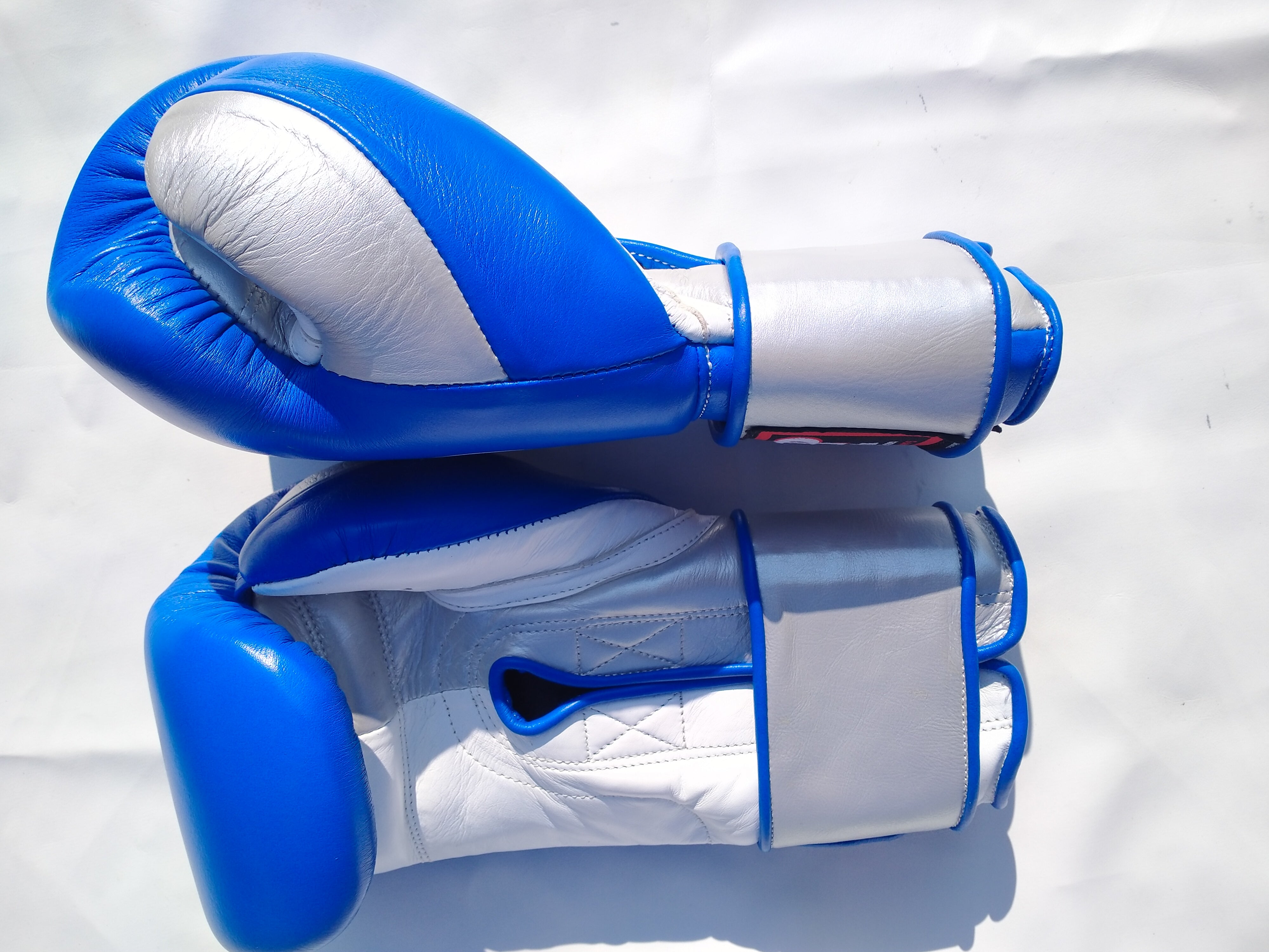 Pro Fight Boxing Gloves-Leather