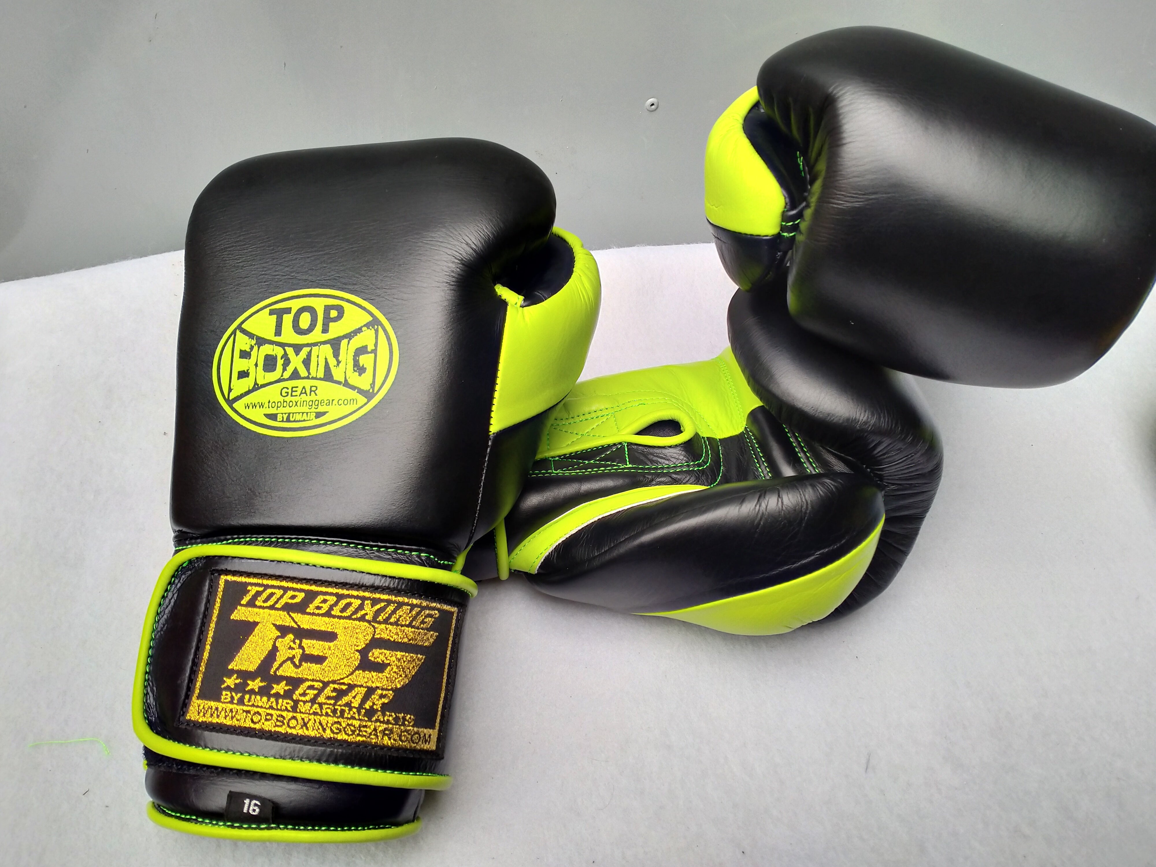 PRO-FIGHT BOXING GLOVES -LEATHER