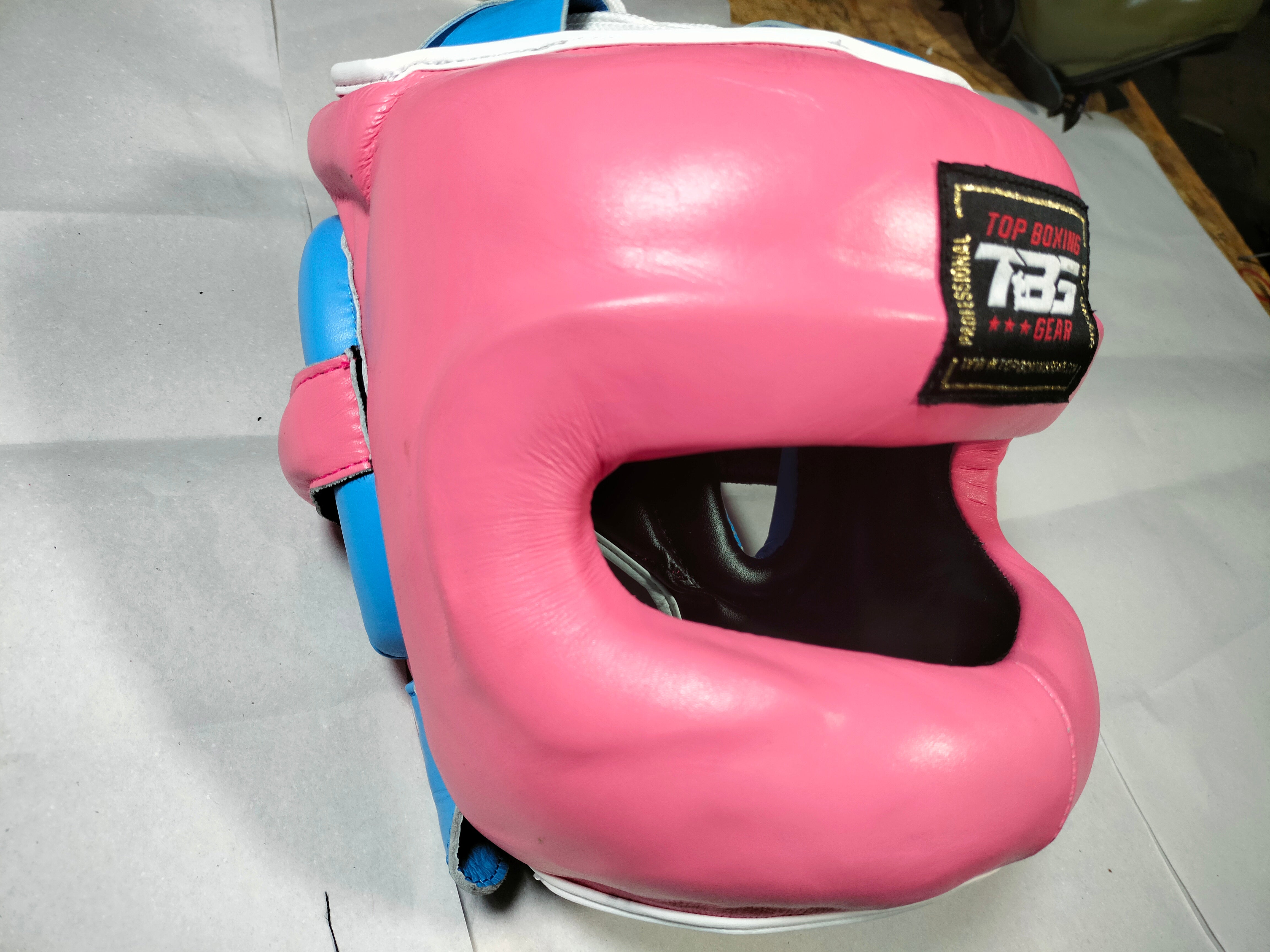 Top Boxing Completion -Leather Nose Bar Head Gear