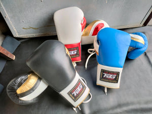 Boxing Gloves -leather Top pro fight
