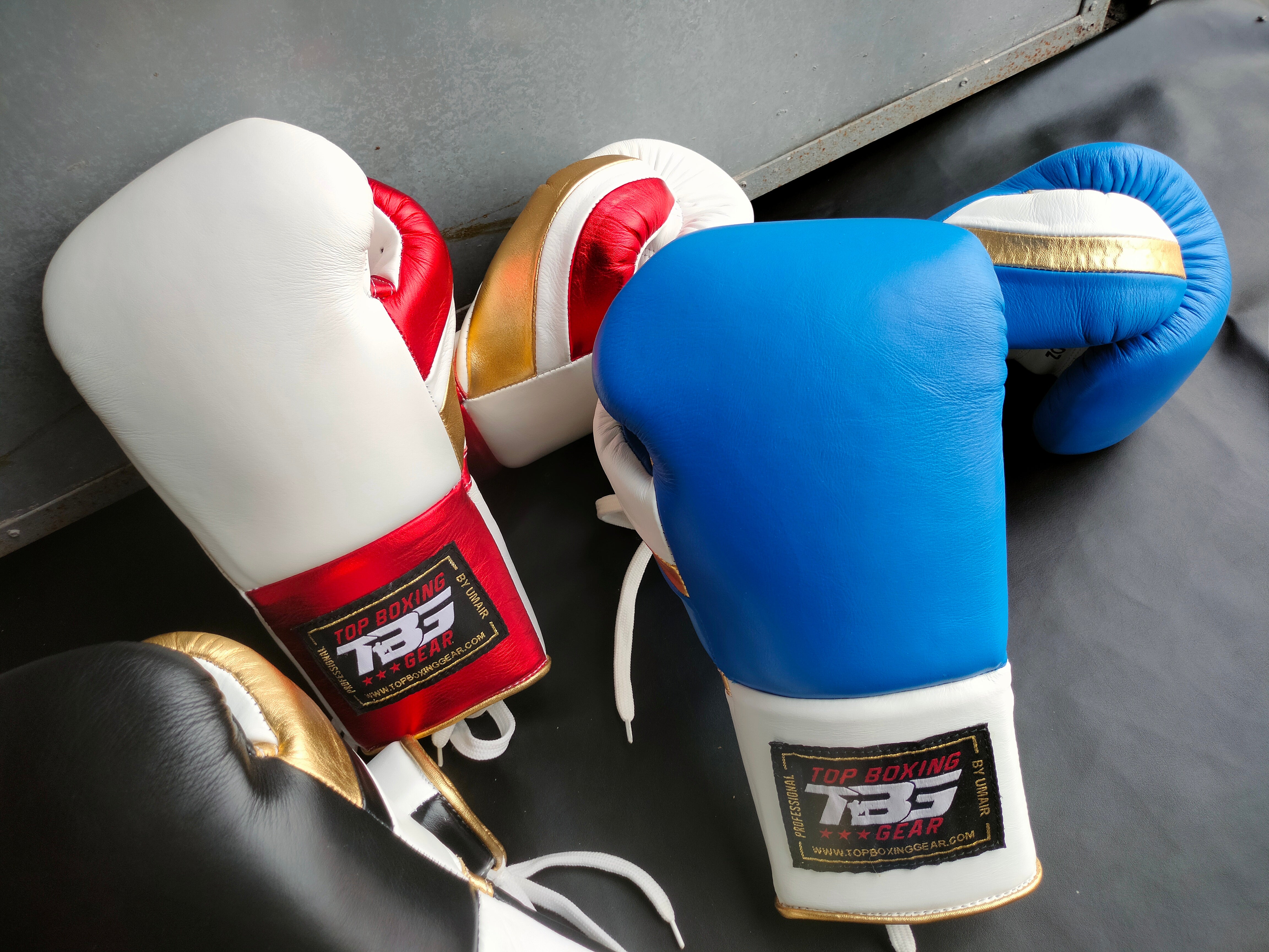 Boxing Gloves -leather Top pro fight