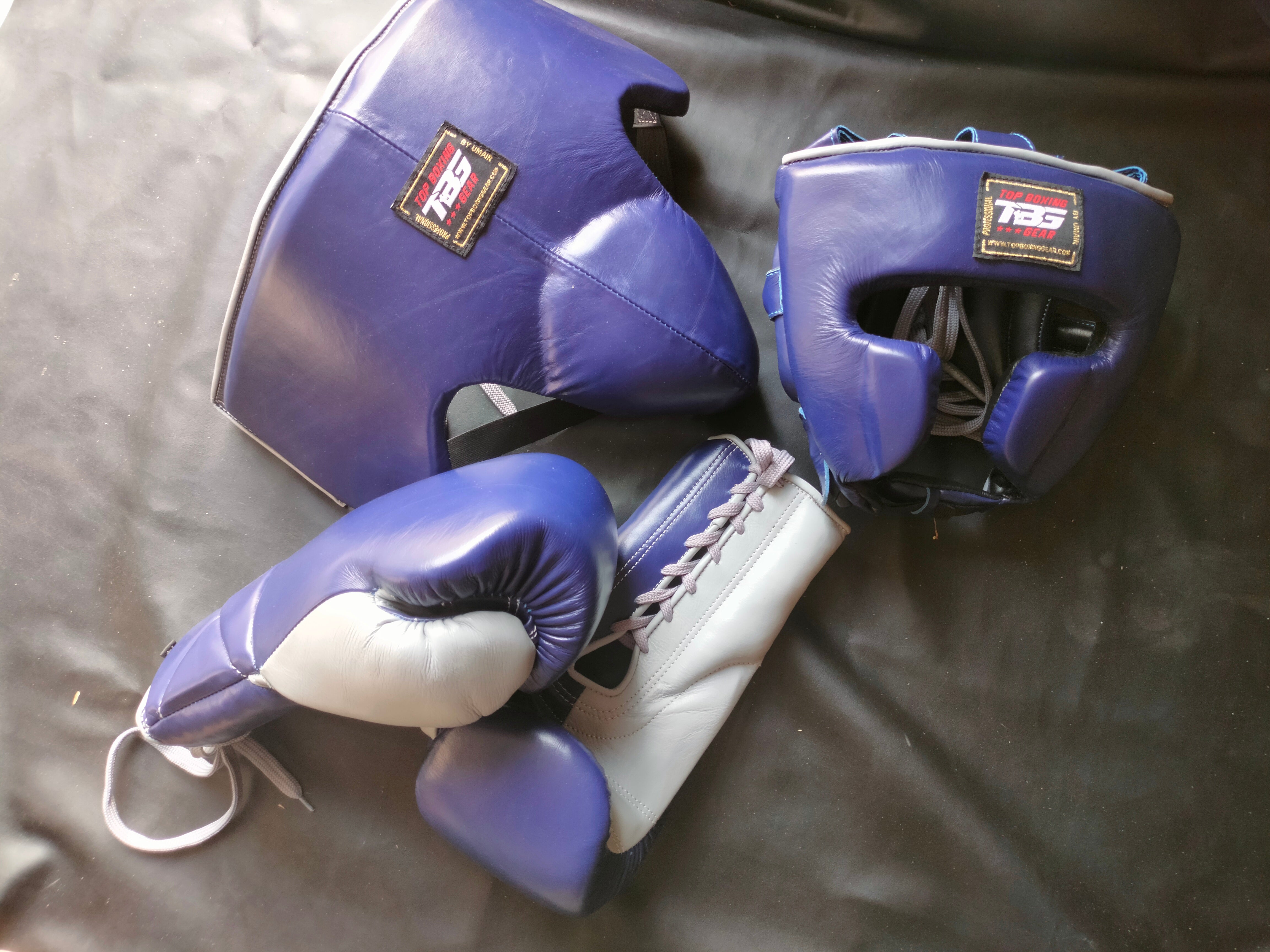 Top Boxing Fighter-Leather Gloves,Helmet,Abdominal Guard